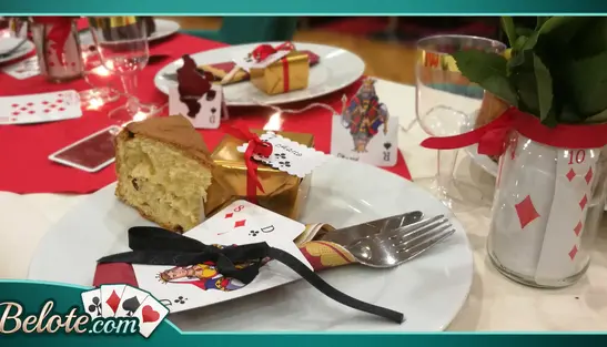 Décorez votre table de fête avec des cartes à jouer Décorez votre table de fête avec des cartes à jouer